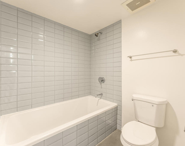 530 S Hewitt Street - Photo Thumbnail 32