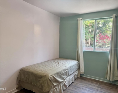 1176 W 38th Street - Photo Thumbnail 6