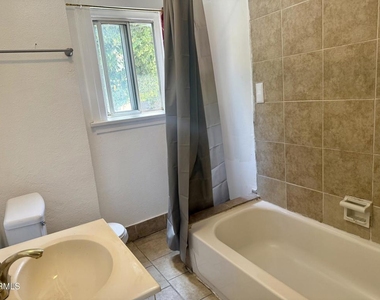 1176 W 38th Street - Photo Thumbnail 9