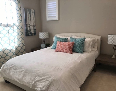 104 Hargrove - Photo Thumbnail 5