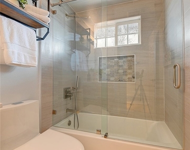 2044 W Spruce Avenue - Photo Thumbnail 23