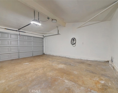 2044 W Spruce Avenue - Photo Thumbnail 40