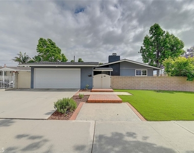 2044 W Spruce Avenue - Photo Thumbnail 57