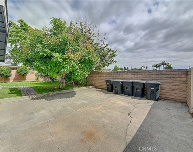 2044 W Spruce Avenue - Photo Thumbnail 50