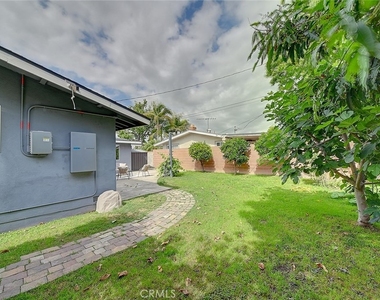 2044 W Spruce Avenue - Photo Thumbnail 48