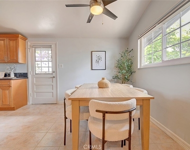 2044 W Spruce Avenue - Photo Thumbnail 7