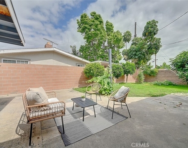 2044 W Spruce Avenue - Photo Thumbnail 44