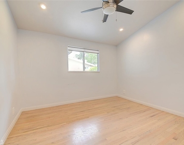 2044 W Spruce Avenue - Photo Thumbnail 17