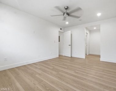 307 N Tustin - Photo Thumbnail 7
