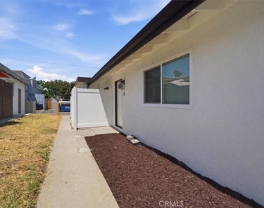 307 N Tustin - Photo Thumbnail 16