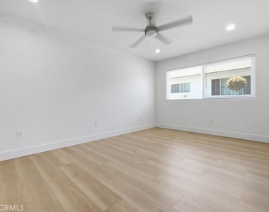 307 N Tustin - Photo Thumbnail 8