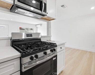 307 N Tustin - Photo Thumbnail 6