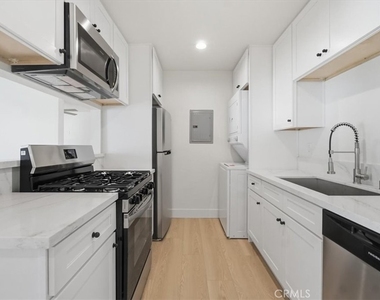 307 N Tustin - Photo Thumbnail 4
