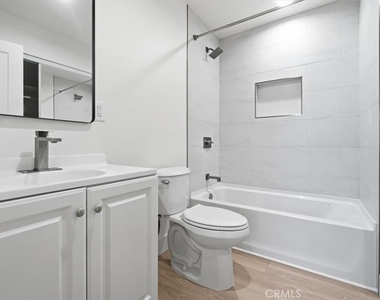 307 N Tustin - Photo Thumbnail 9