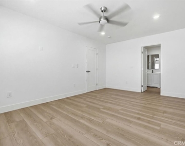 307 N Tustin - Photo Thumbnail 8