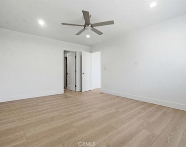 307 N Tustin - Photo Thumbnail 10