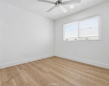 307 N Tustin - Photo Thumbnail 11