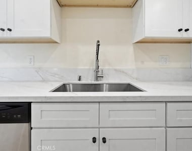 307 N Tustin - Photo Thumbnail 4