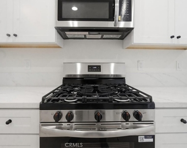 307 N Tustin - Photo Thumbnail 5