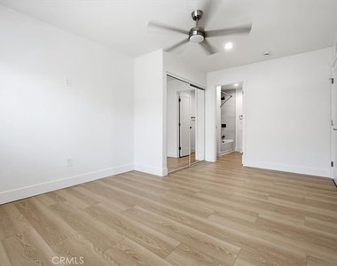 307 N Tustin - Photo Thumbnail 4