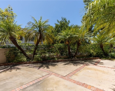 91 Seacountry Lane - Photo Thumbnail 21