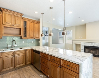 91 Seacountry Lane - Photo Thumbnail 8