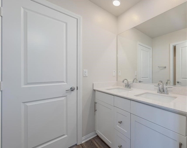 466 Meyer Place - Photo Thumbnail 21