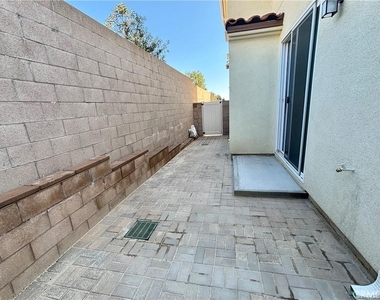 466 Meyer Place - Photo Thumbnail 29