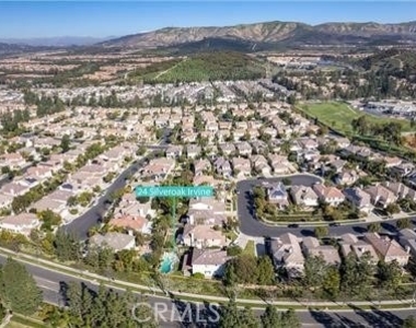 24 Silveroak - Photo Thumbnail 2