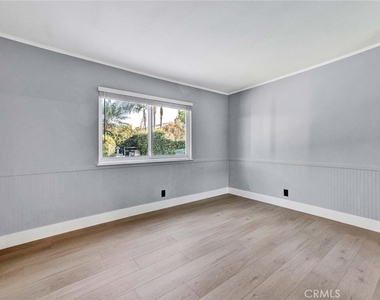 9882 Kings Canyon Drive - Photo Thumbnail 17
