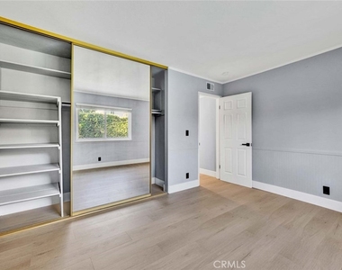 9882 Kings Canyon Drive - Photo Thumbnail 18