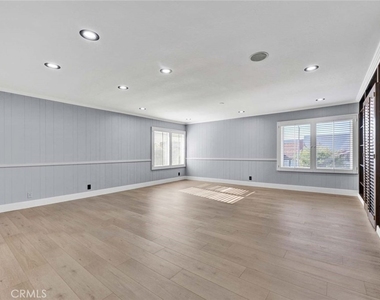 9882 Kings Canyon Drive - Photo Thumbnail 20