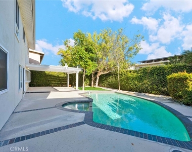 9882 Kings Canyon Drive - Photo Thumbnail 35