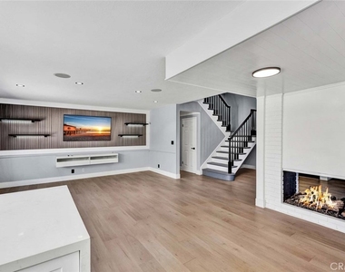 9882 Kings Canyon Drive - Photo Thumbnail 10