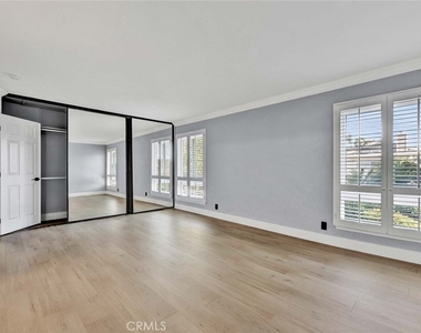 9882 Kings Canyon Drive - Photo Thumbnail 23
