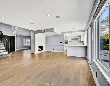 9882 Kings Canyon Drive - Photo Thumbnail 13