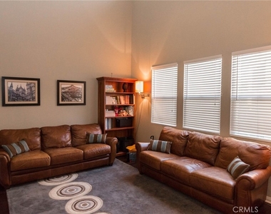 46 Meridian Drive - Photo Thumbnail 4