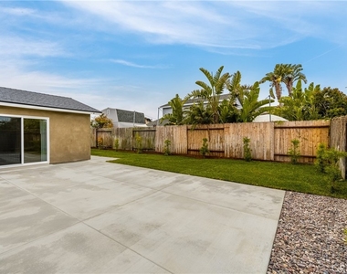 9282 Winterwood Circle - Photo Thumbnail 16