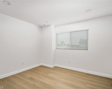 9282 Winterwood Circle - Photo Thumbnail 29