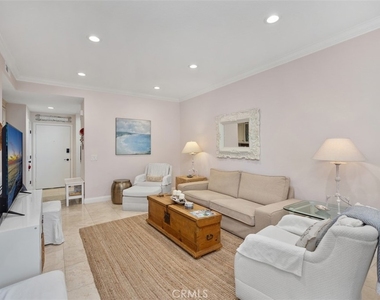 30902 Clubhouse Drive - Photo Thumbnail 8