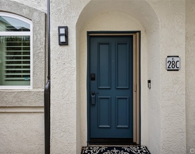 30902 Clubhouse Drive - Photo Thumbnail 5