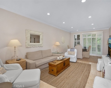 30902 Clubhouse Drive - Photo Thumbnail 7