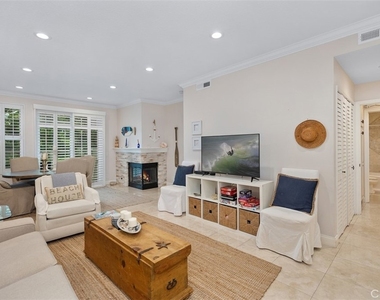 30902 Clubhouse Drive - Photo Thumbnail 10