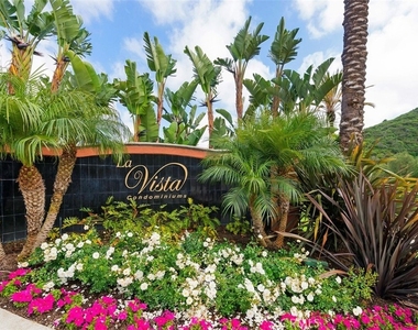 30902 Clubhouse Drive - Photo Thumbnail 32