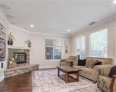 18571 Amalia Lane - Photo Thumbnail 10