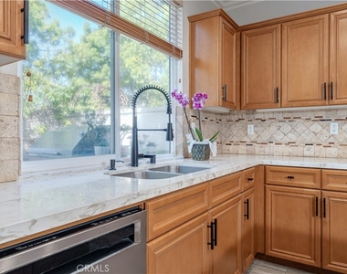 18571 Amalia Lane - Photo Thumbnail 7