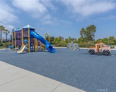 18571 Amalia Lane - Photo Thumbnail 41