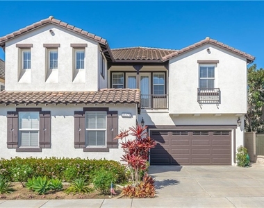 18571 Amalia Lane - Photo Thumbnail 37