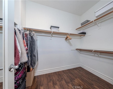 18571 Amalia Lane - Photo Thumbnail 21