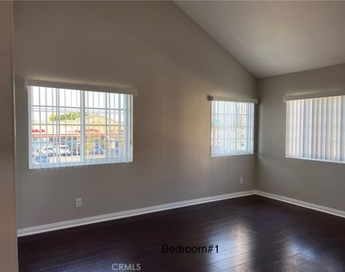 8462 Heil Avenue - Photo Thumbnail 8
